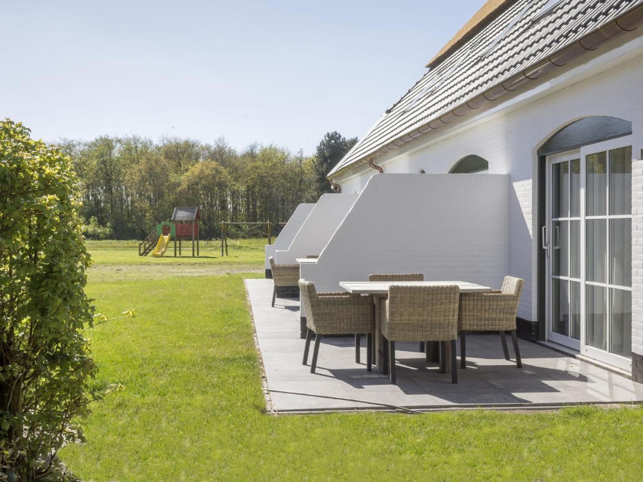 Apartment In Tasteful Farmhouse In De Cocksdorp On The Wadden Island Of Texel Екстер'єр фото