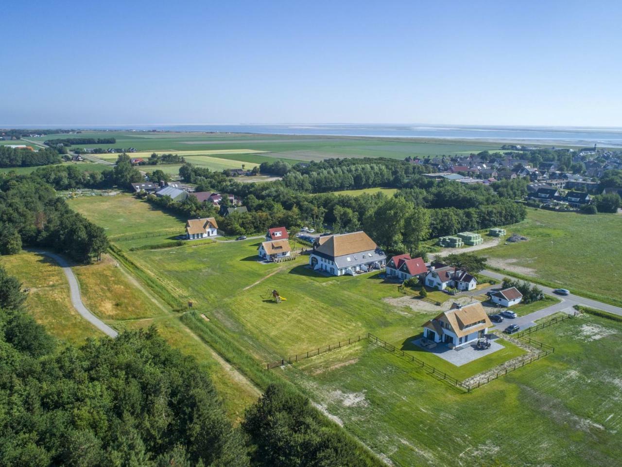 Apartment In Tasteful Farmhouse In De Cocksdorp On The Wadden Island Of Texel Екстер'єр фото